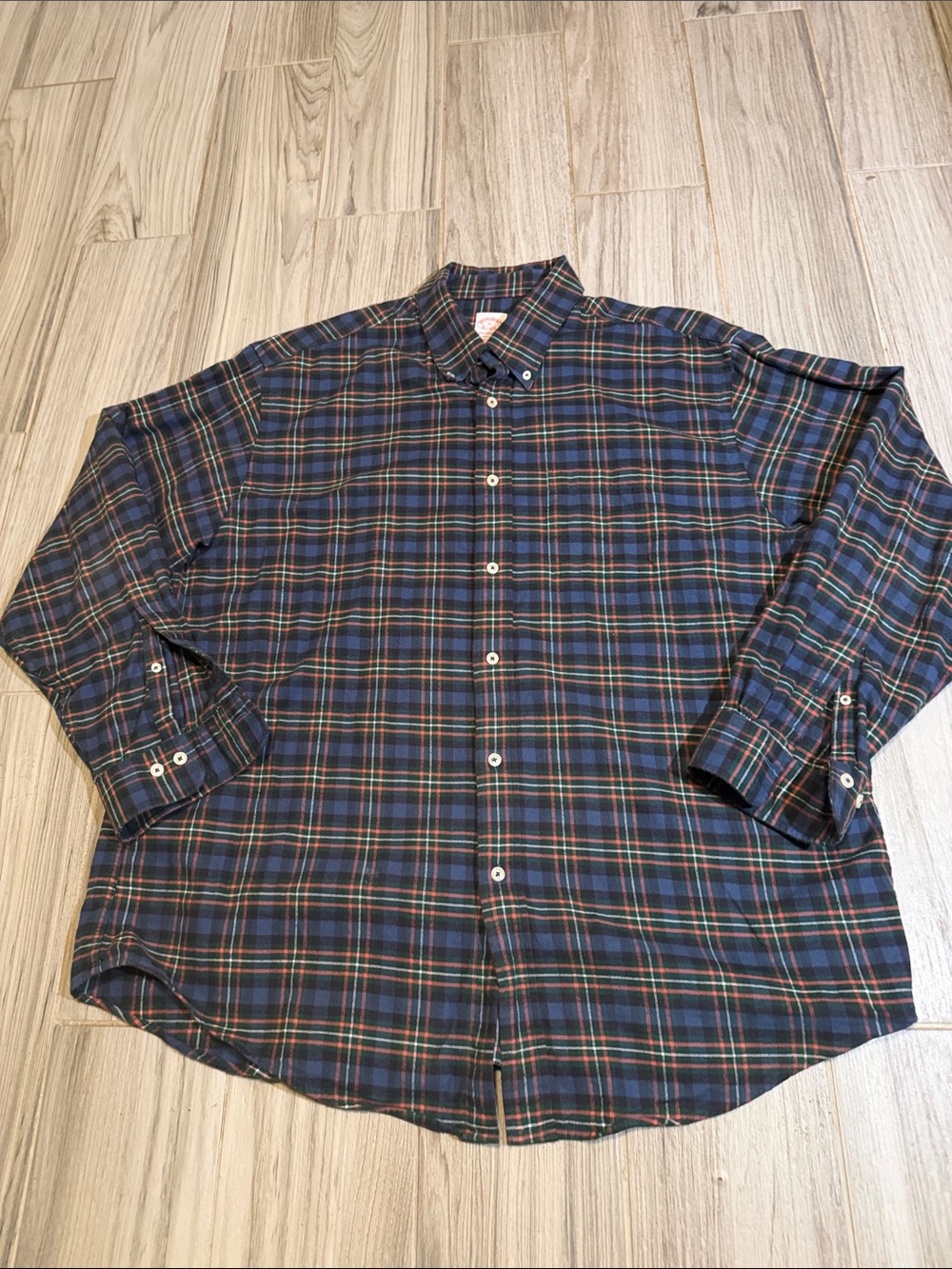 Brooks Brothers Navy, Green & Red Plaid Button-Down Shirt Madison fit
